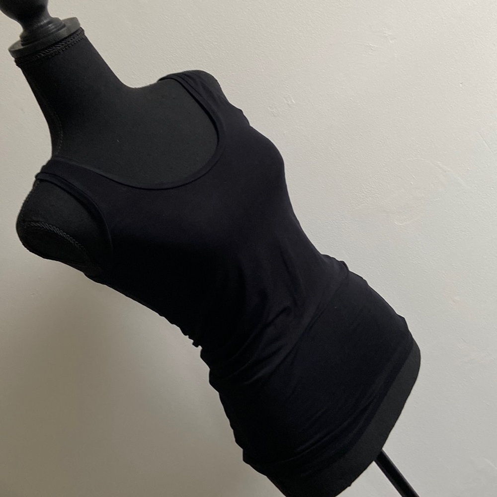 Majestic Filatures Tank Black EUC